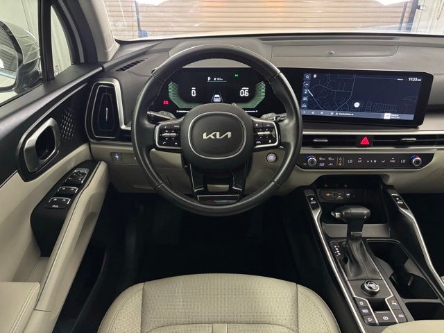 2024 Kia Sorento S photo 13