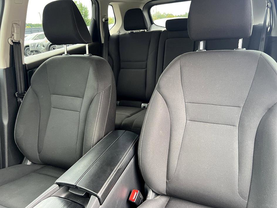 2023 Nissan Rogue S photo 13