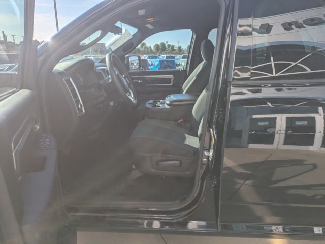 2024 Ram 1500 Classic Warlock photo 10