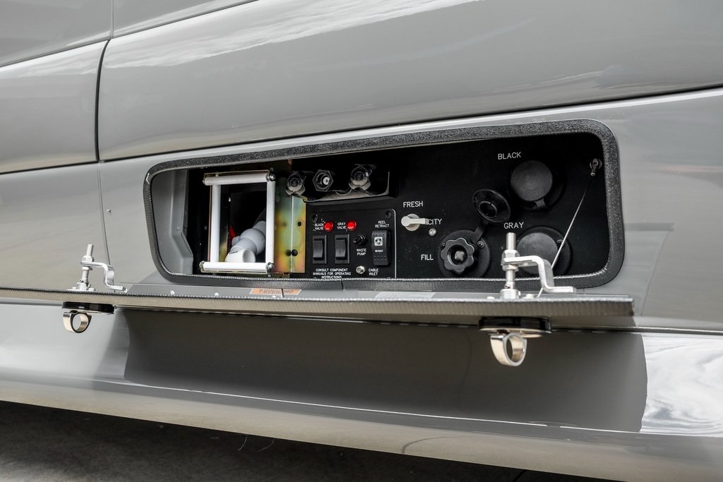 2024 Mercedes Benz Sprinter 3500 photo 8