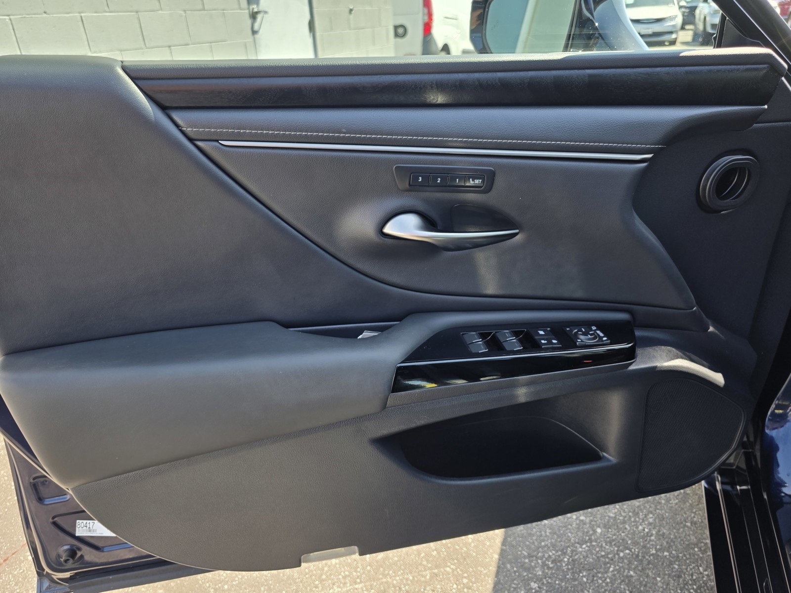 2022 Lexus ES 350 photo 18