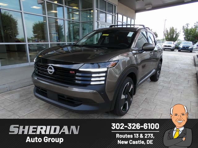 2025 Nissan Kicks SR's photo