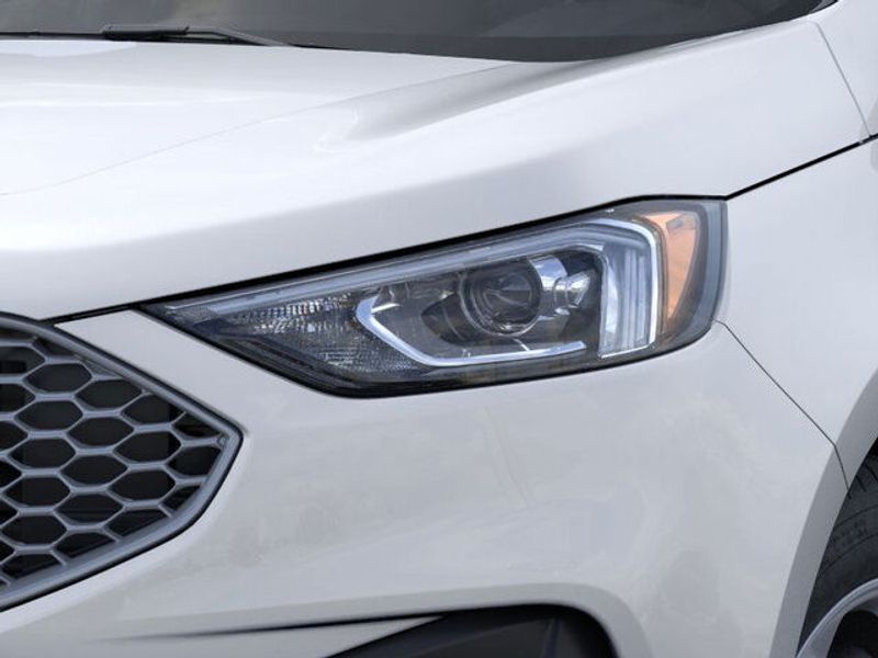 2024 Ford Edge SE photo 18