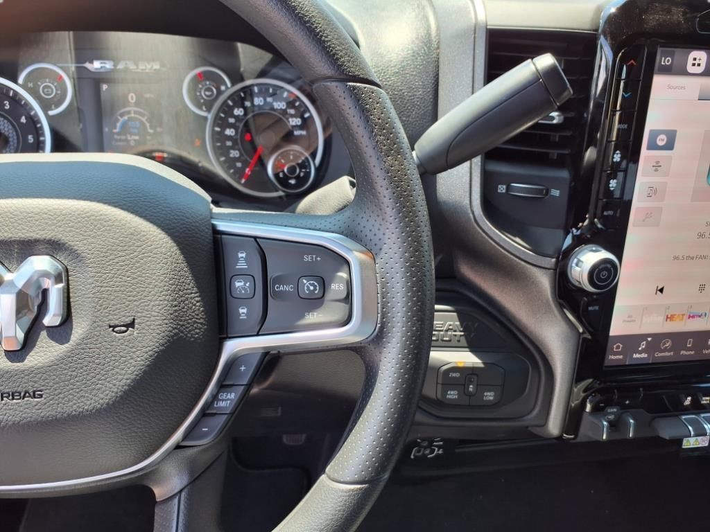 2025 Ram 2500 Tradesman photo 12