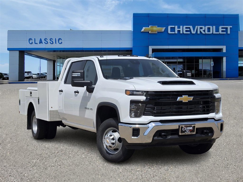 2025 Chevrolet Silverado 3500HD Work Truck's photo