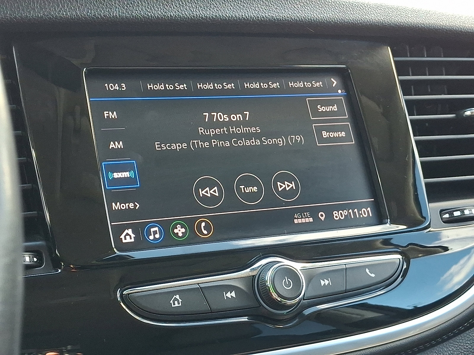 2022 Buick Encore Preferred photo 19