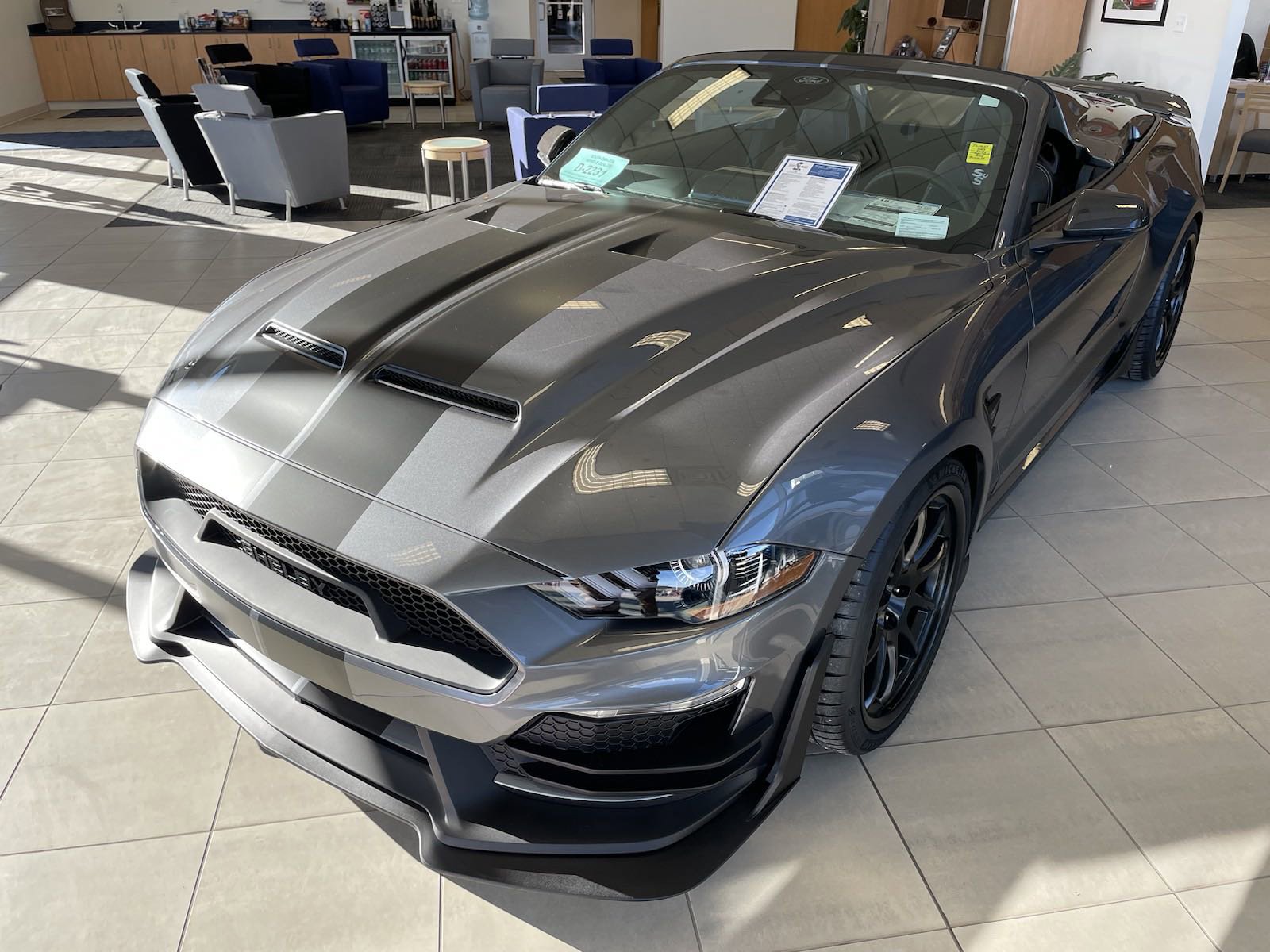 2023 Ford Mustang Shelby photo 2