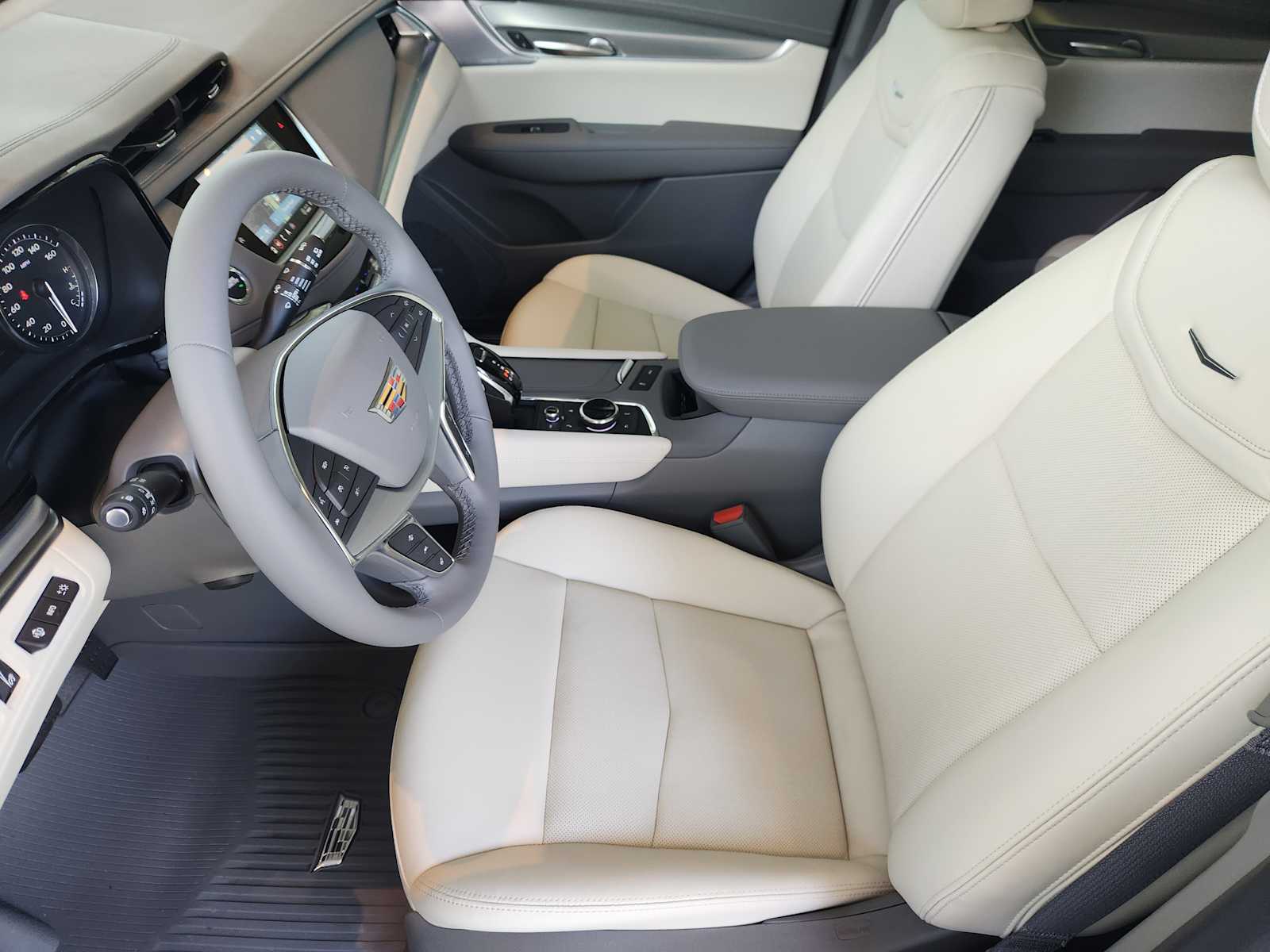 2025 Cadillac XT5 Premium Luxury photo 8