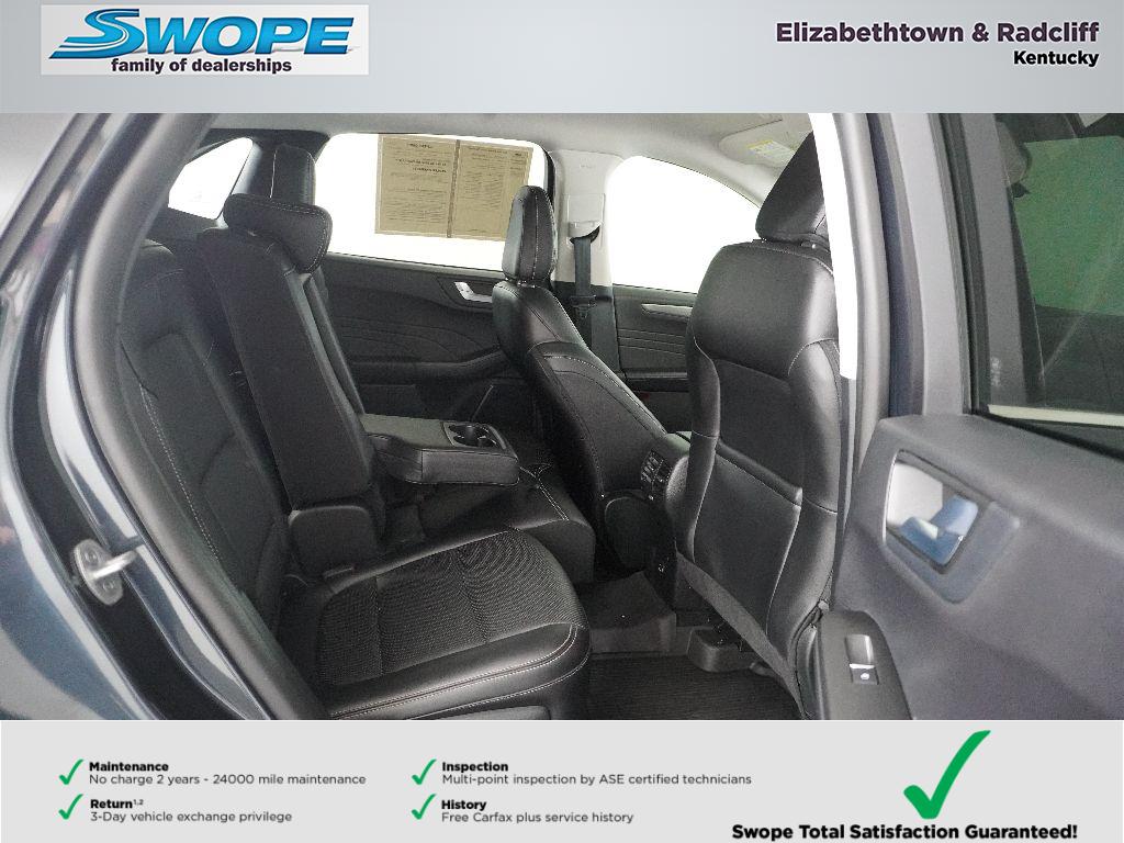 2022 Ford Escape Titanium Plug-In Hybrid photo 17