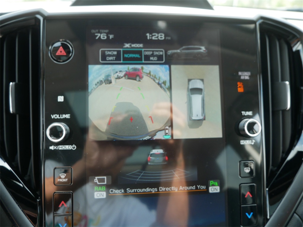 2025 Subaru Ascent Onyx Edition Touring photo 25