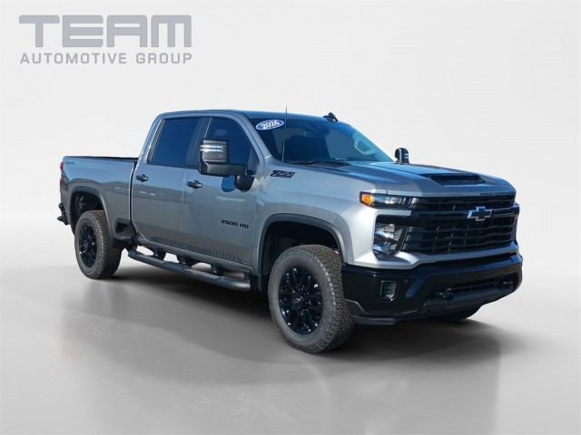 2026 Chevrolet Silverado 2500HD Custom's photo