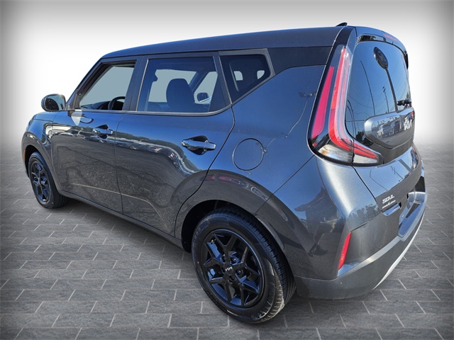 2023 Kia Soul LX photo 4