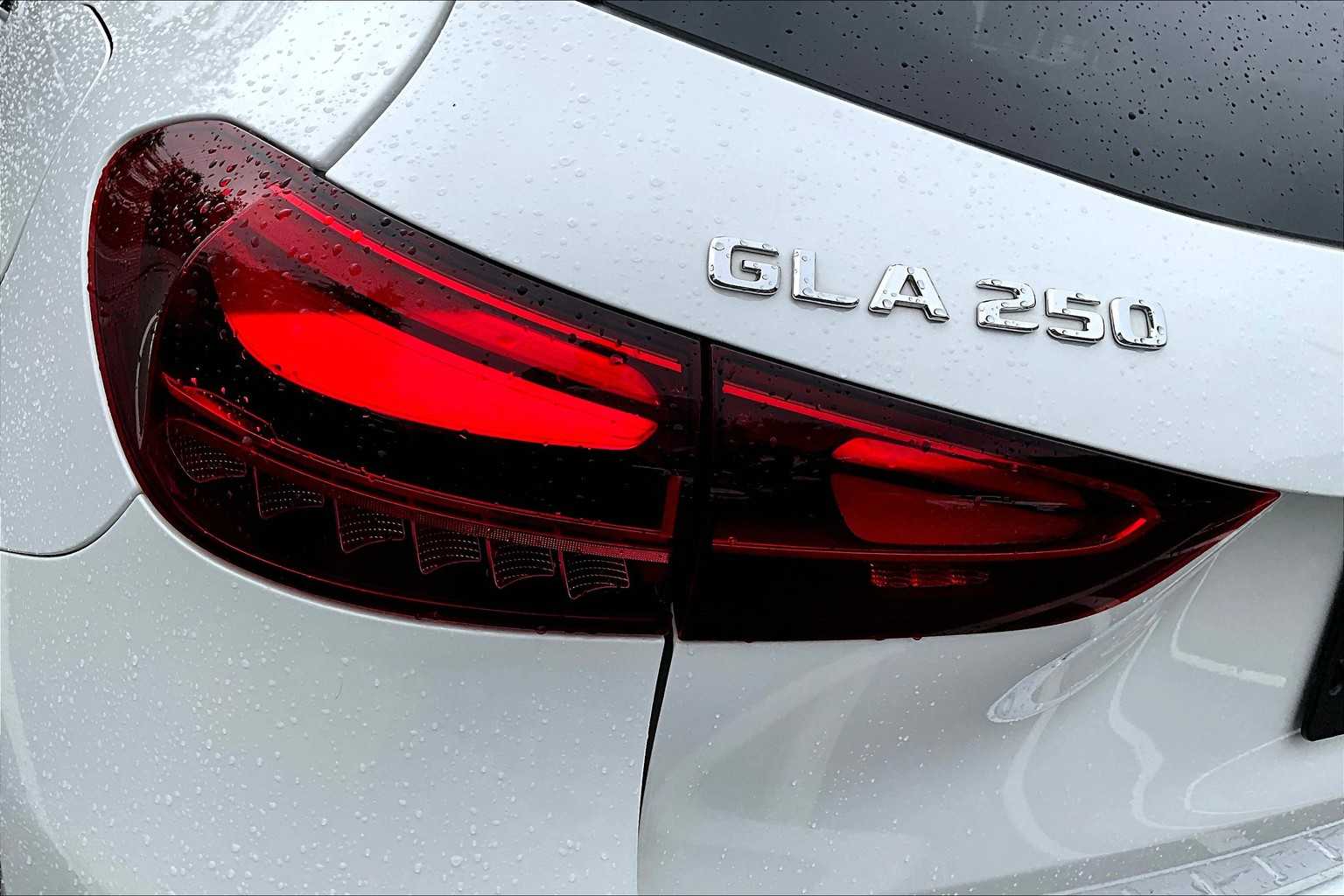 2024 Mercedes Benz GLA 250 4MATIC photo 25