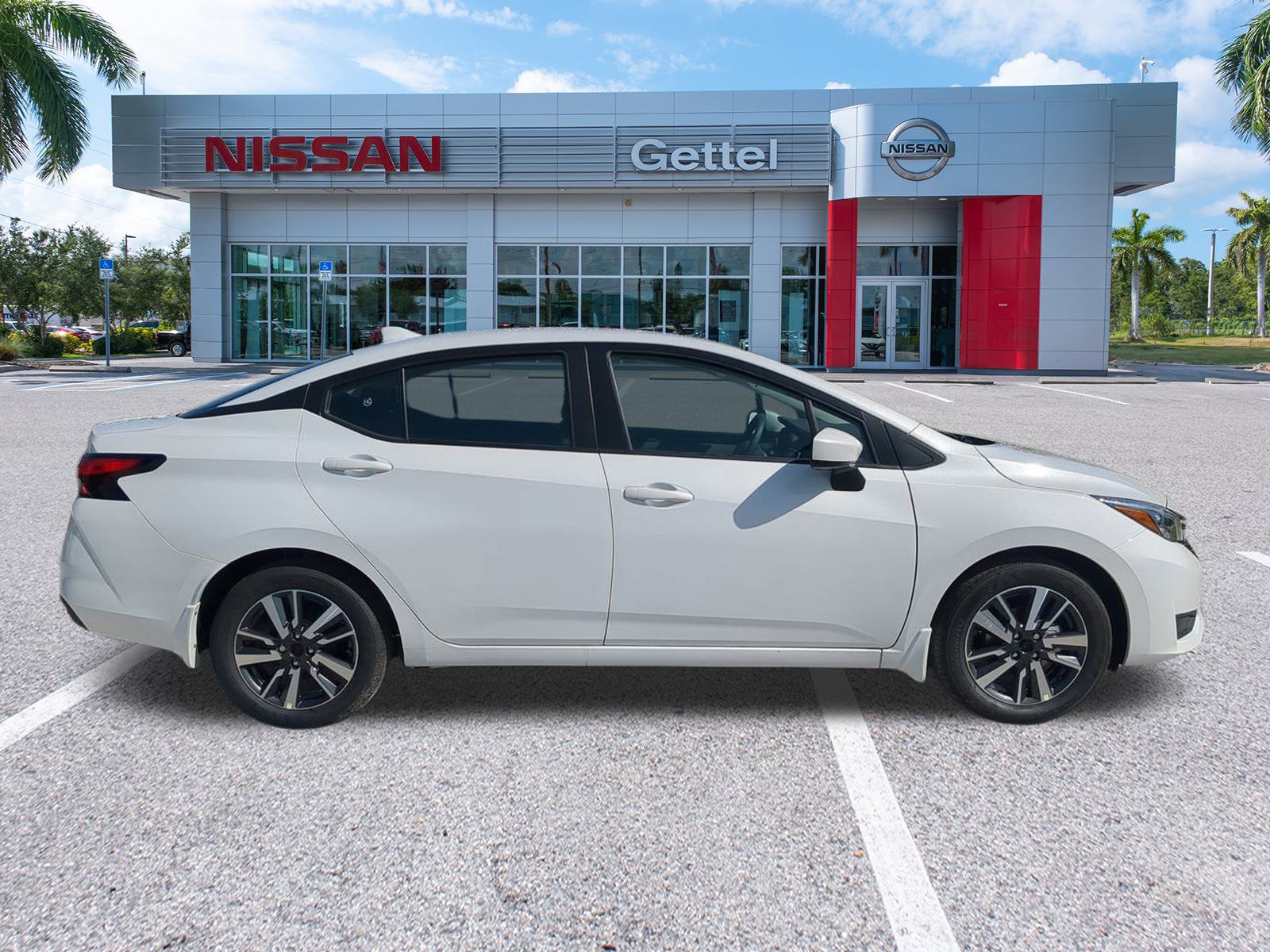 2025 Nissan Versa SV photo 3