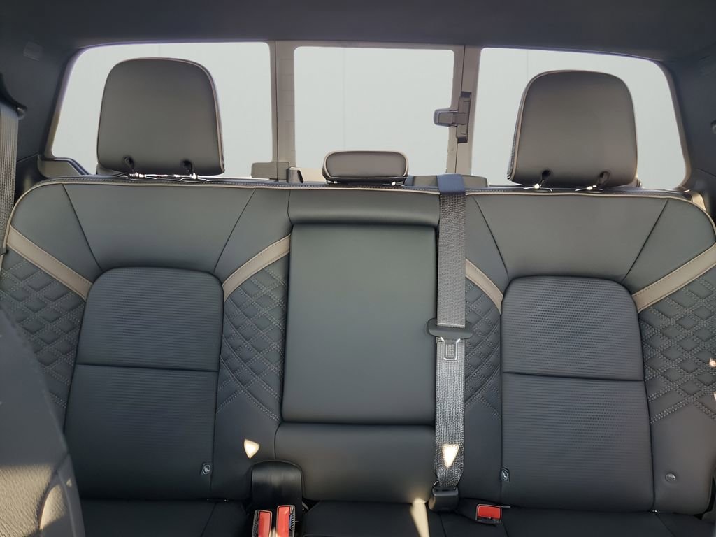2025 Gmc Canyon Denali photo 39