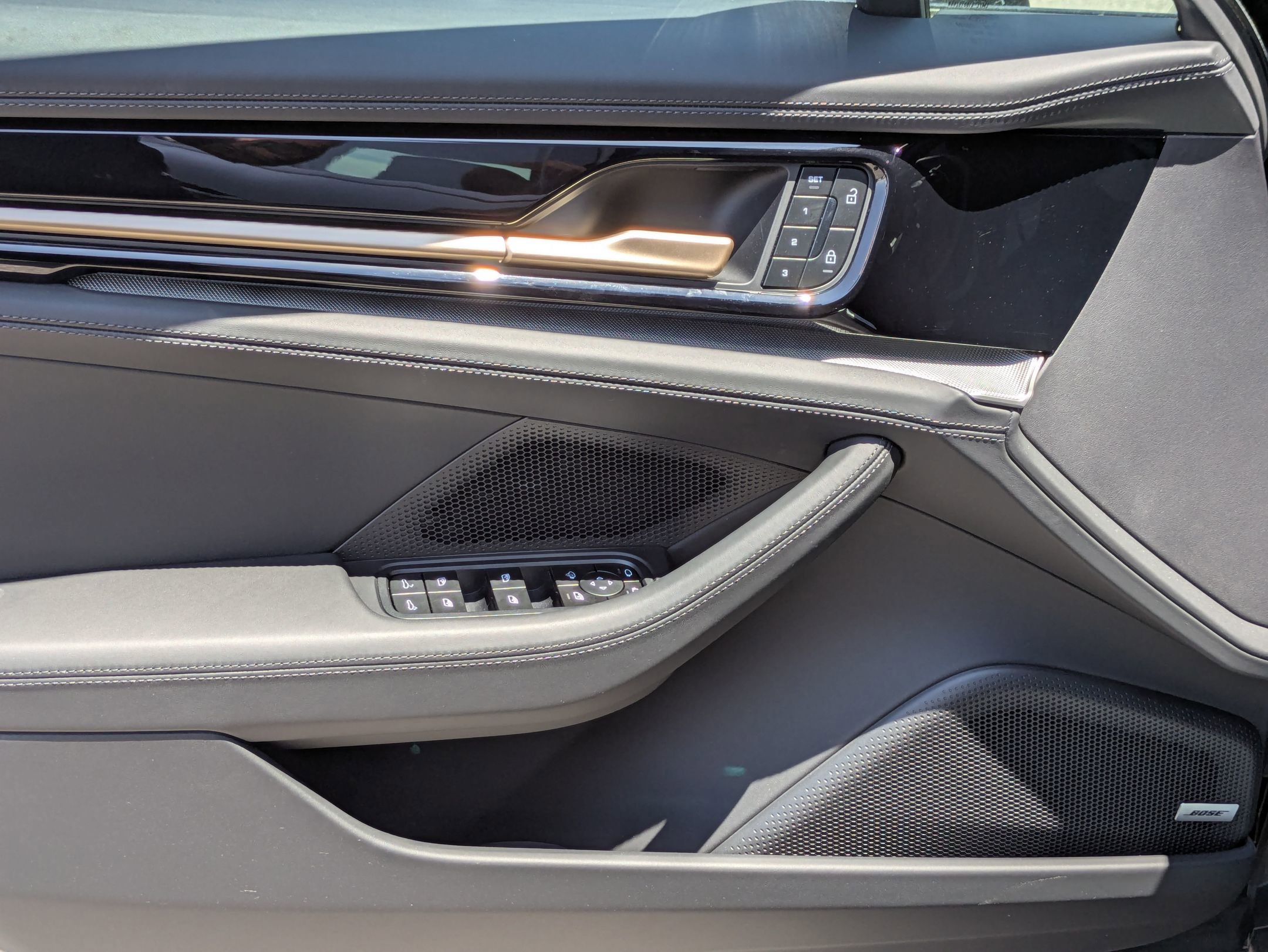 2025 Porsche Panamera 4 photo 12