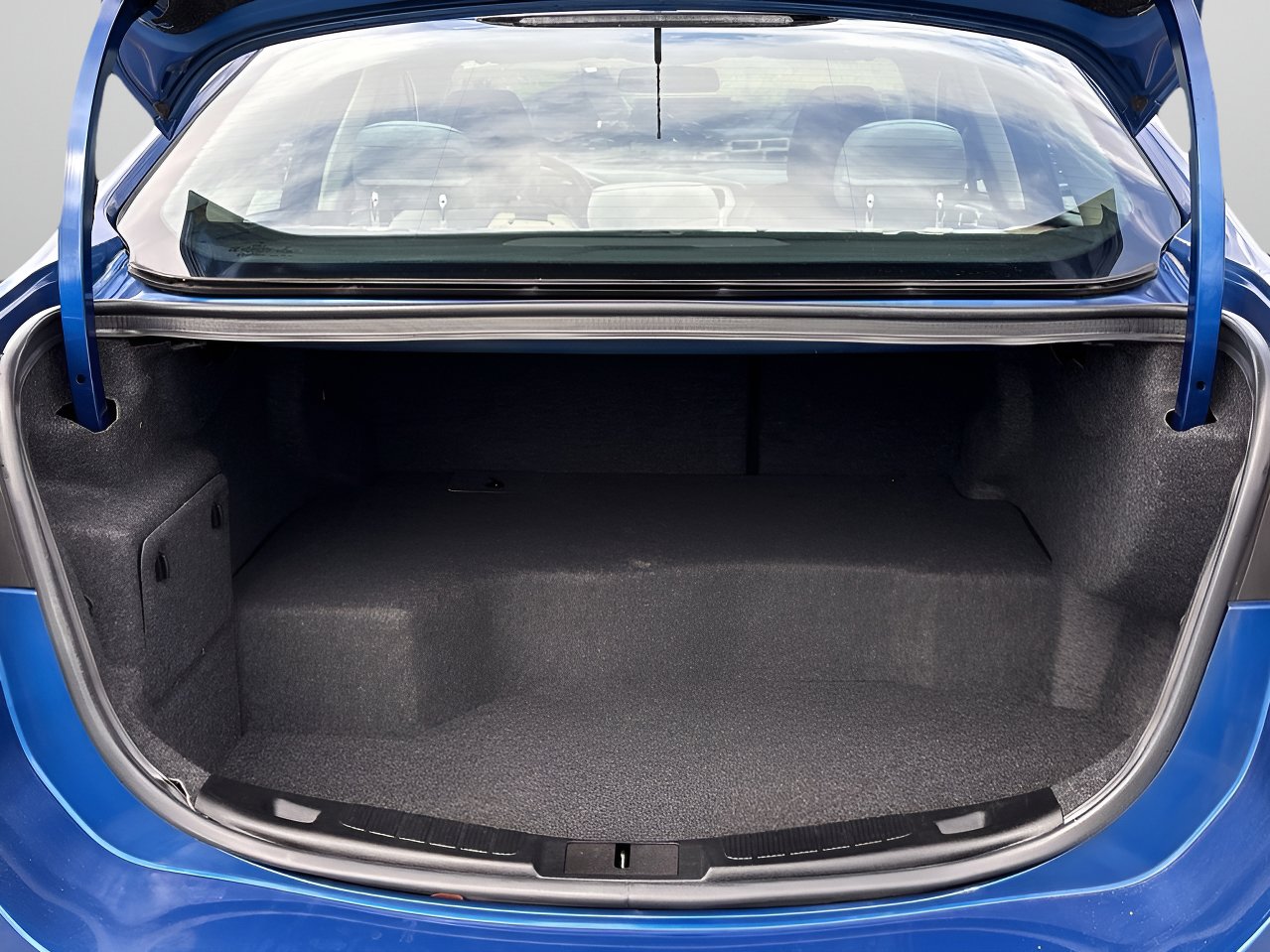 2018 Ford Fusion Hybrid S photo 24
