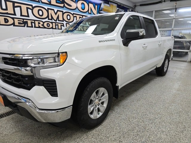 2025 Chevrolet Silverado 1500 LT's photo