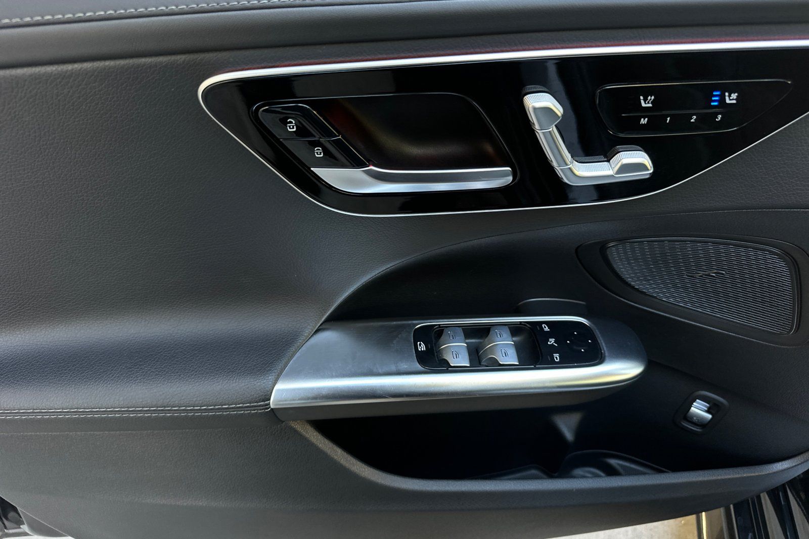 2023 Mercedes Benz C 300 photo 13