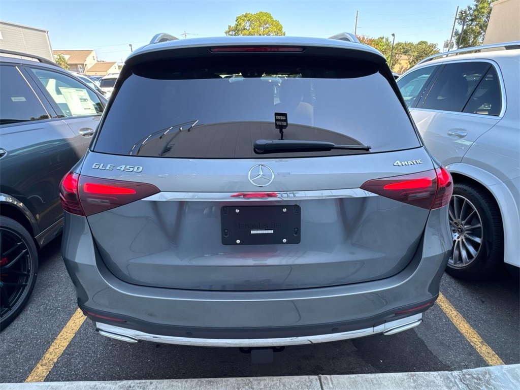 2026 Mercedes Benz GLE 450 4MATIC photo 3