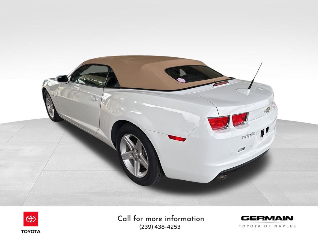 2011 Chevrolet Camaro 1LT photo 3