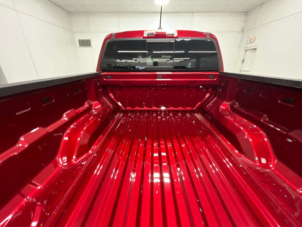 2026 Chevrolet Colorado LT photo 10