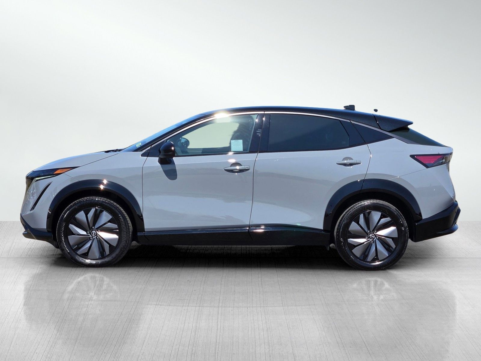 2024 Nissan ARIYA Engage e-4ORCE photo 7