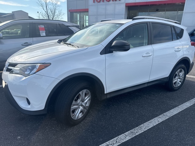 2014 Toyota RAV4 LE's photo