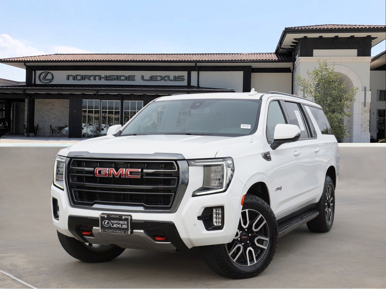 2022 GMC Yukon XL AT4's photo