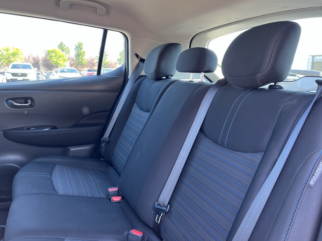 2024 Nissan Leaf S photo 26
