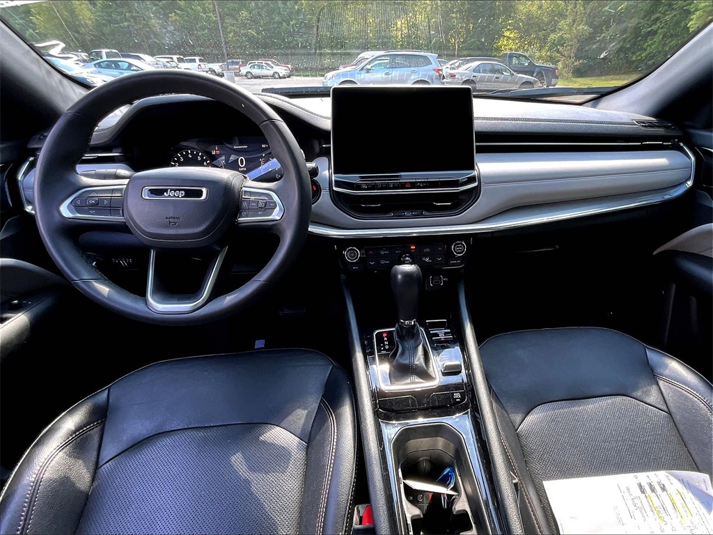 2023 Jeep Compass Limited photo 21
