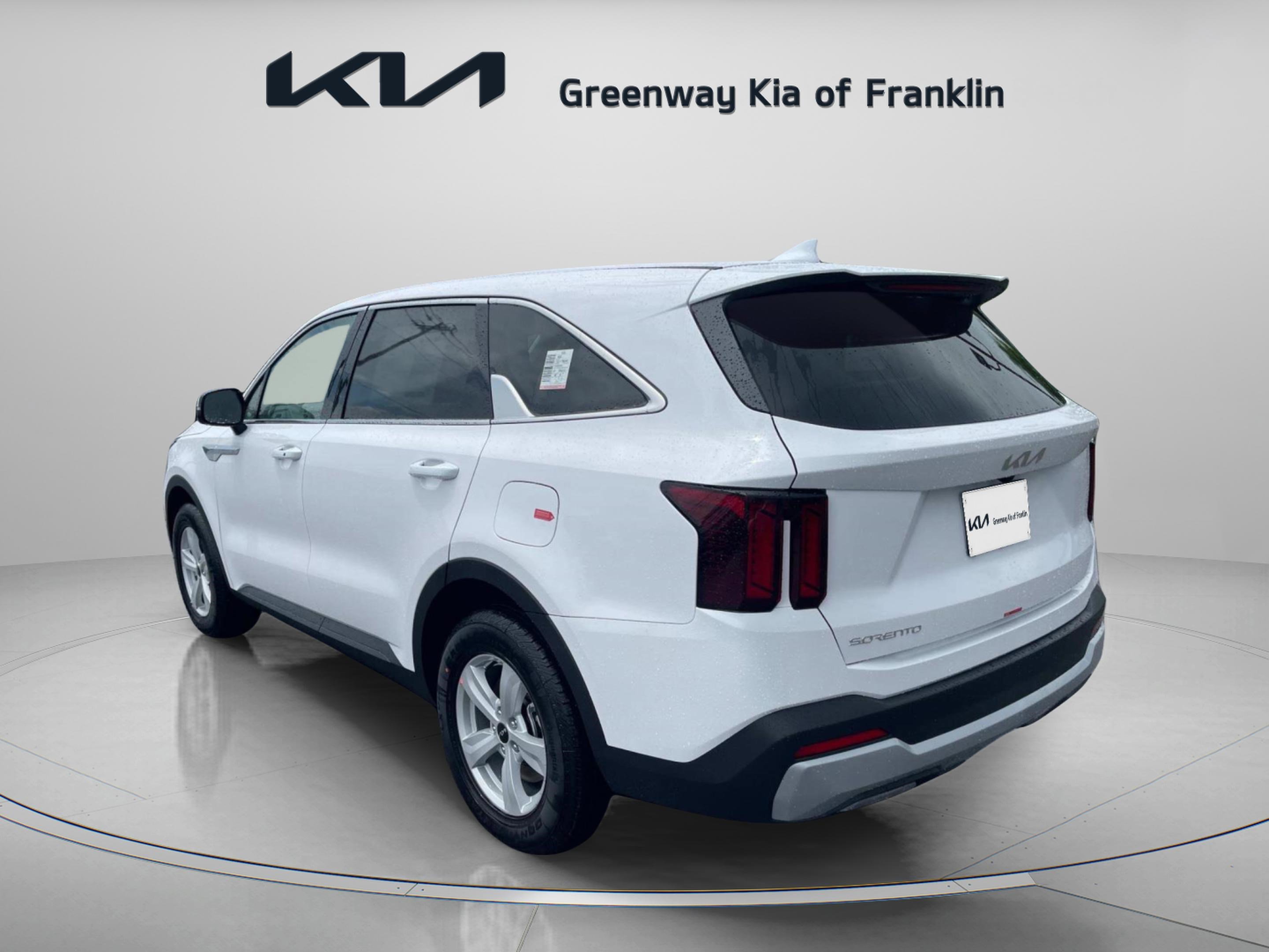 2025 Kia Sorento LX photo 5