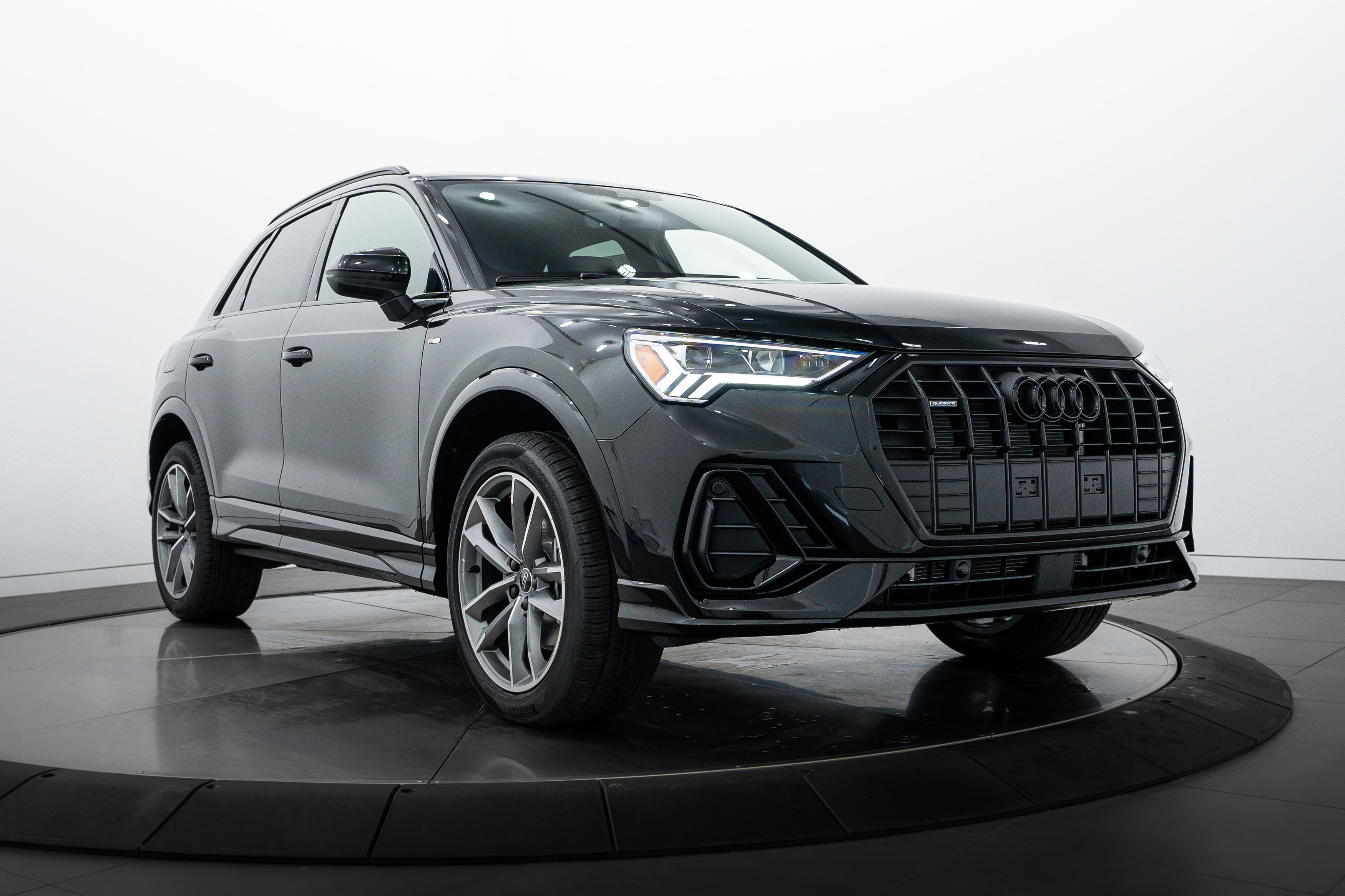 New 2025 Black Audi S line Premium image 1
