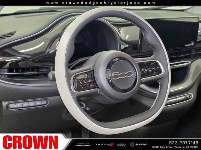 2025 Fiat 500e La Prima photo 19