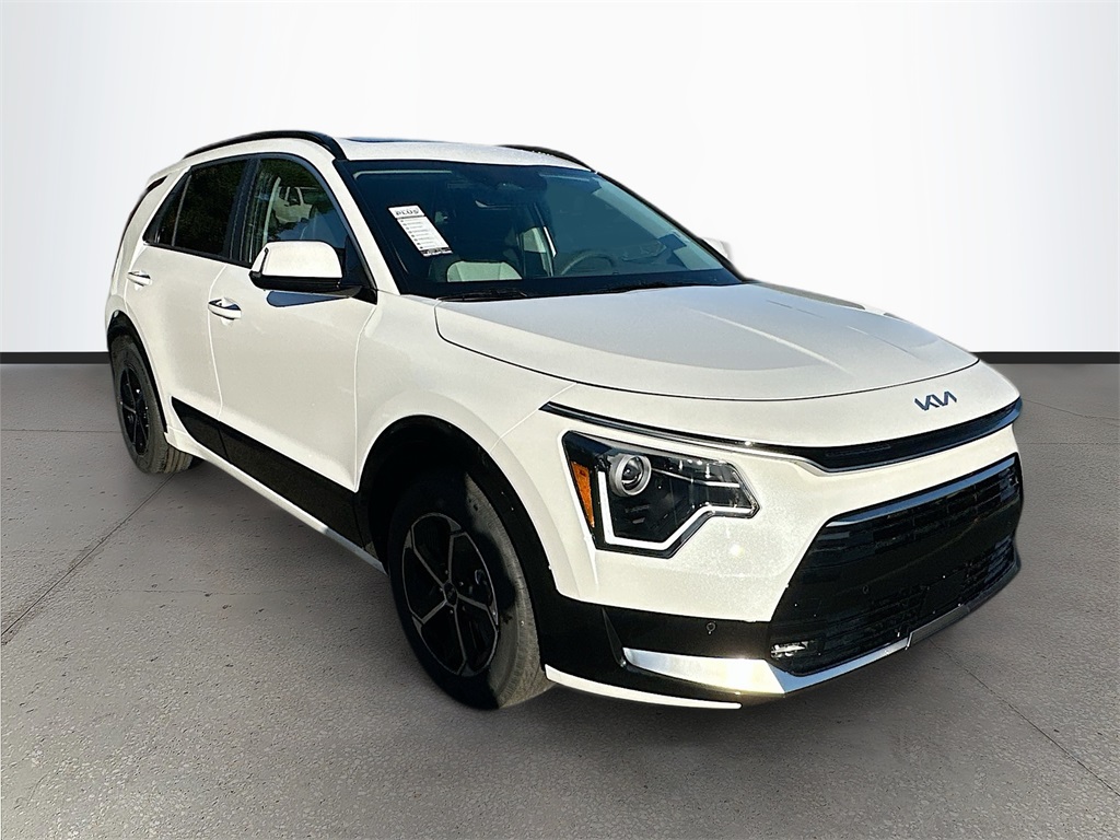 2026 Kia Niro SX's photo