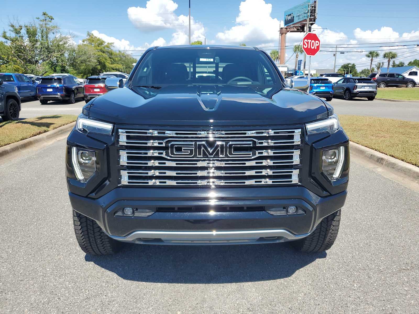 2026 Gmc Canyon Denali photo 8