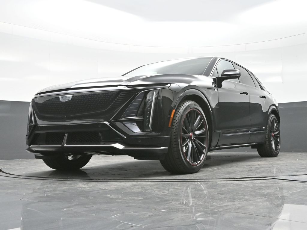 2026 Cadillac Lyriq photo 16