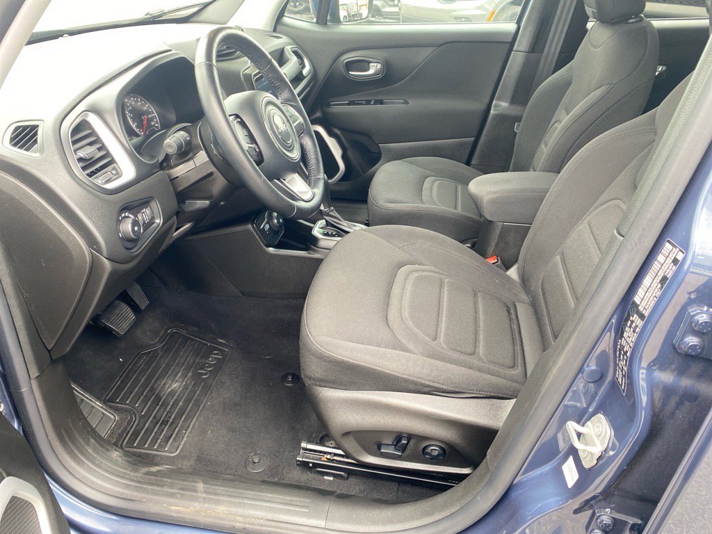 2021 Jeep Renegade Latitude photo 9