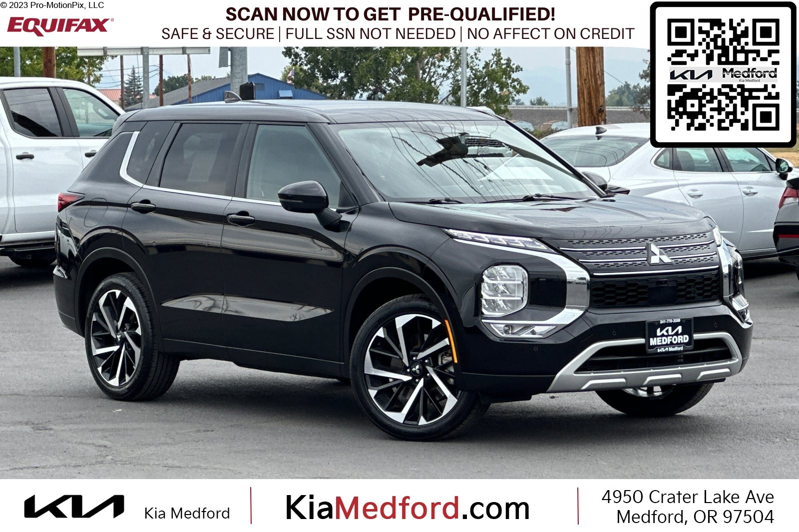 2024 Mitsubishi Outlander SE's photo