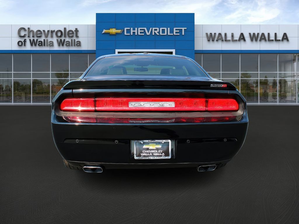2013 Dodge Challenger SRT8 photo 5