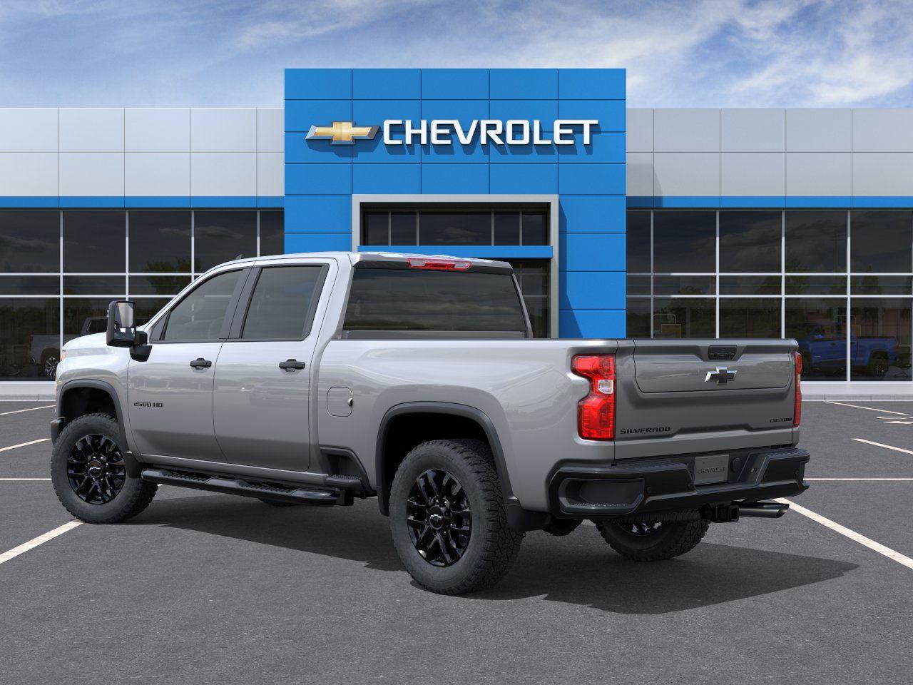 2026 Chevrolet Silverado 2500HD Custom photo 3