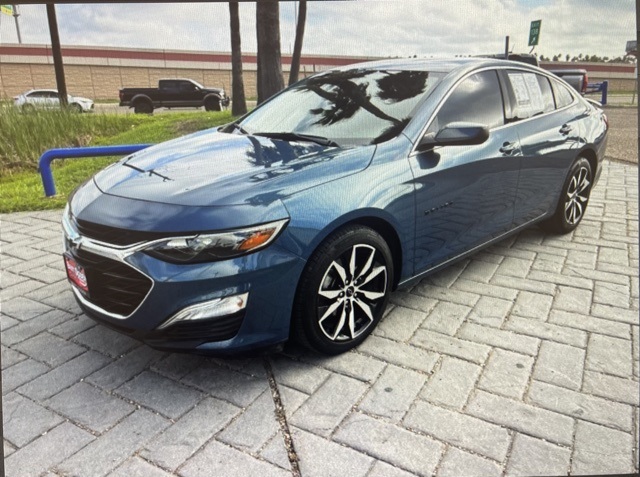 2024 Chevrolet Malibu RS photo 2