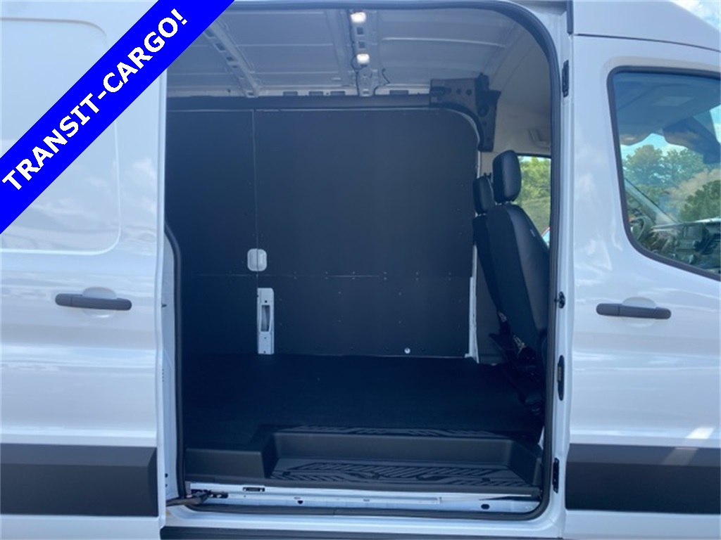 2025 Ford Transit Cargo photo 3