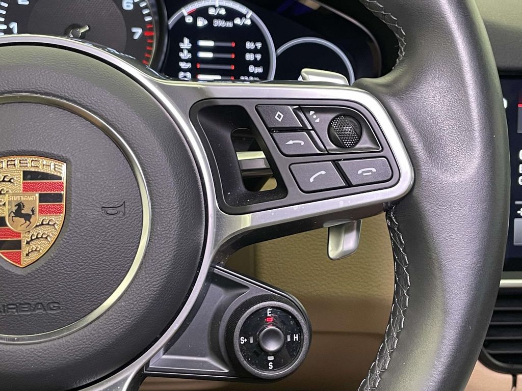 2022 Porsche Cayenne E-Hybrid Base photo 37