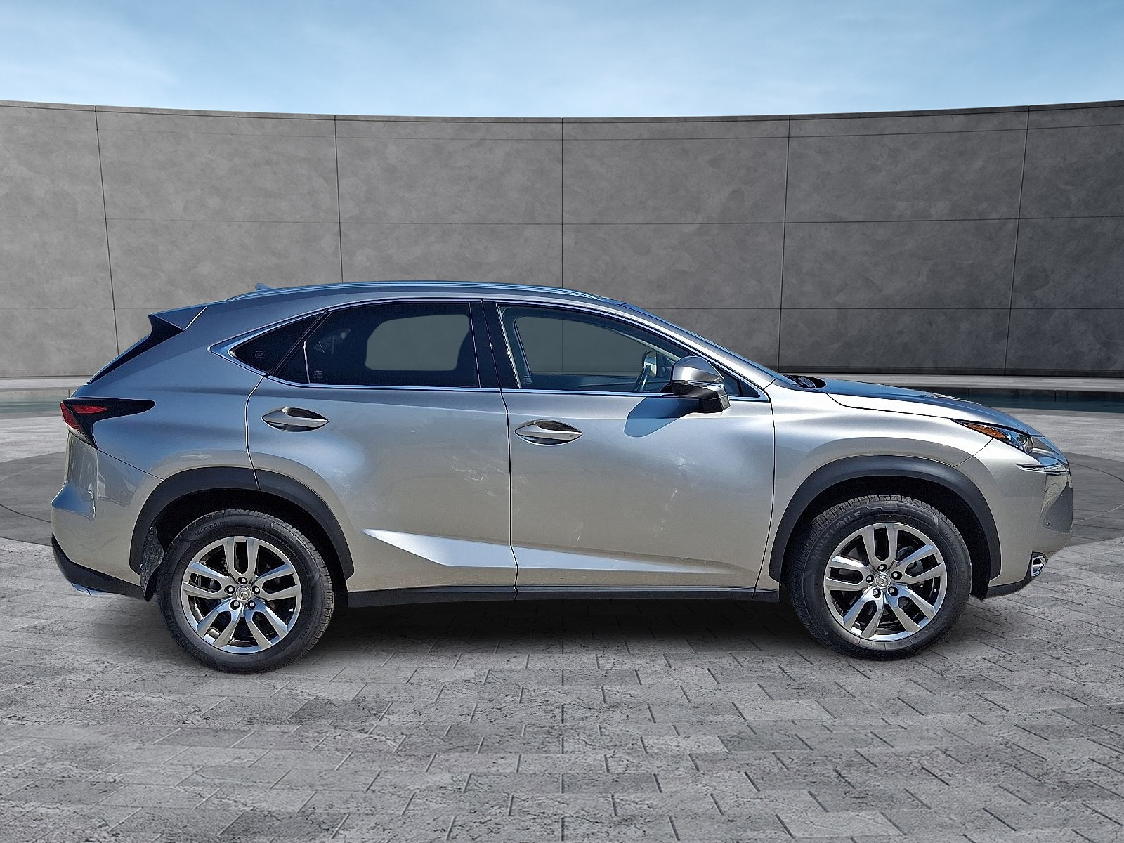 2016 Lexus NX 200t Luxury photo 12