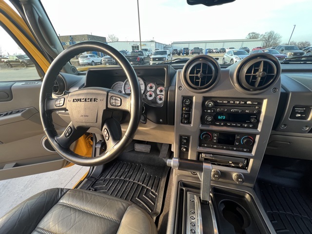 2003 Hummer H2 Base photo 28