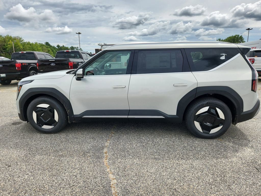 2026 Kia EV9 Wind photo 3