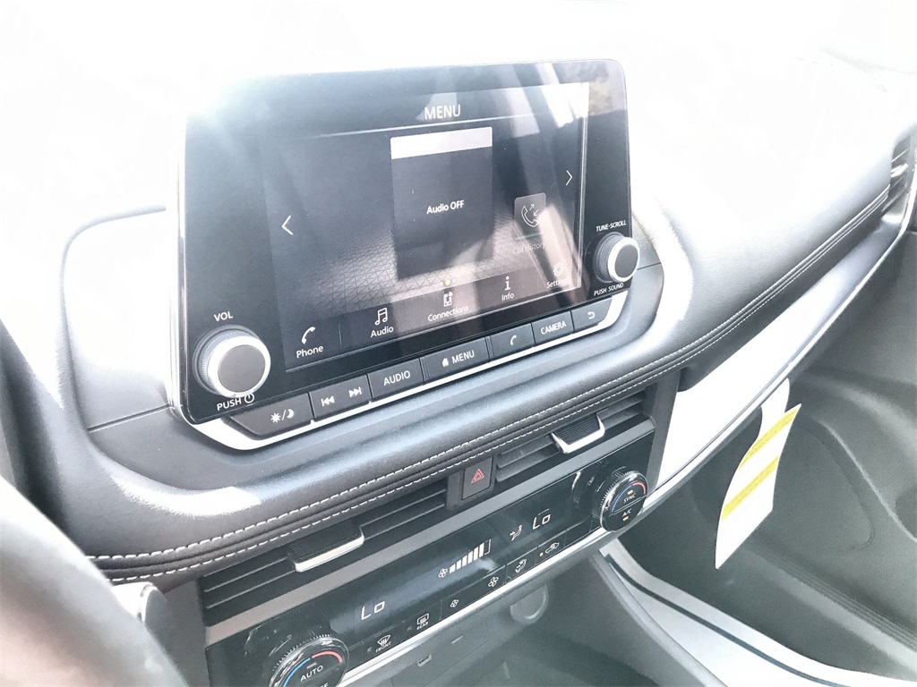 2026 Nissan Rogue SV photo 16