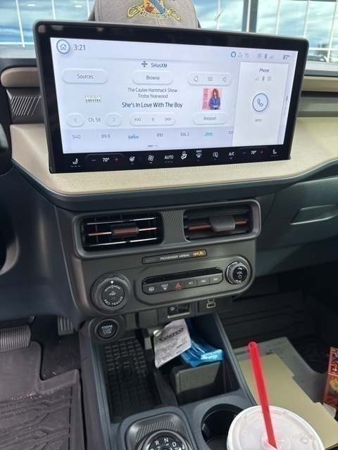 2025 Ford Maverick Lariat's photo