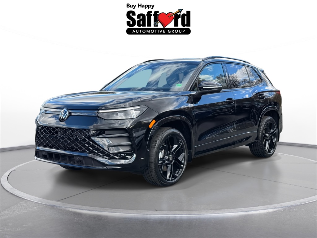 2026 Volkswagen Tiguan SE R-LINE BLACK's photo